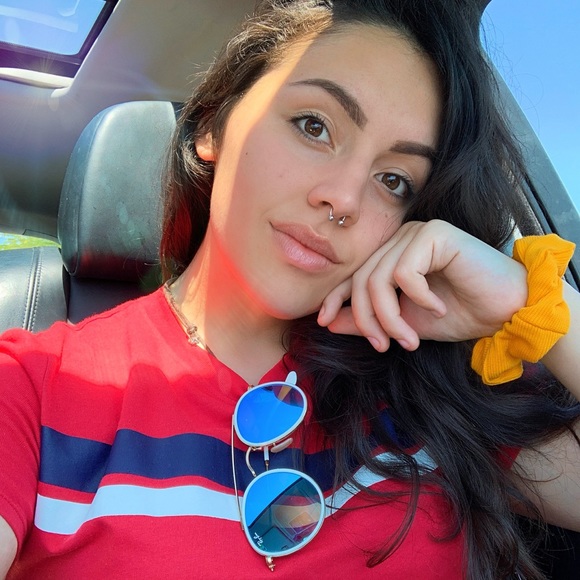 Aloha! Please read my description! ☺️ - Picture 2 of 9